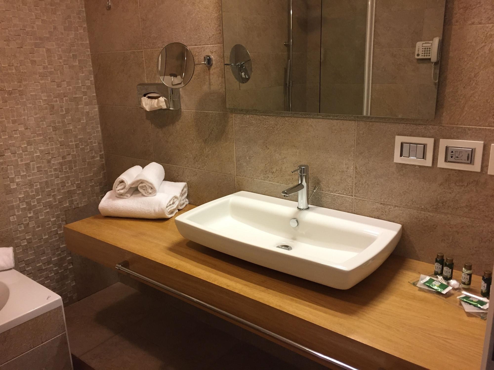 Eureka Palace Hotel Spa Resort كاسيبيلي المظهر الخارجي الصورة